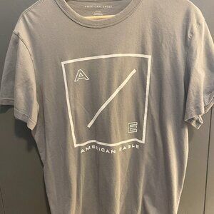 American Eagle Graphic Tee Size Medium